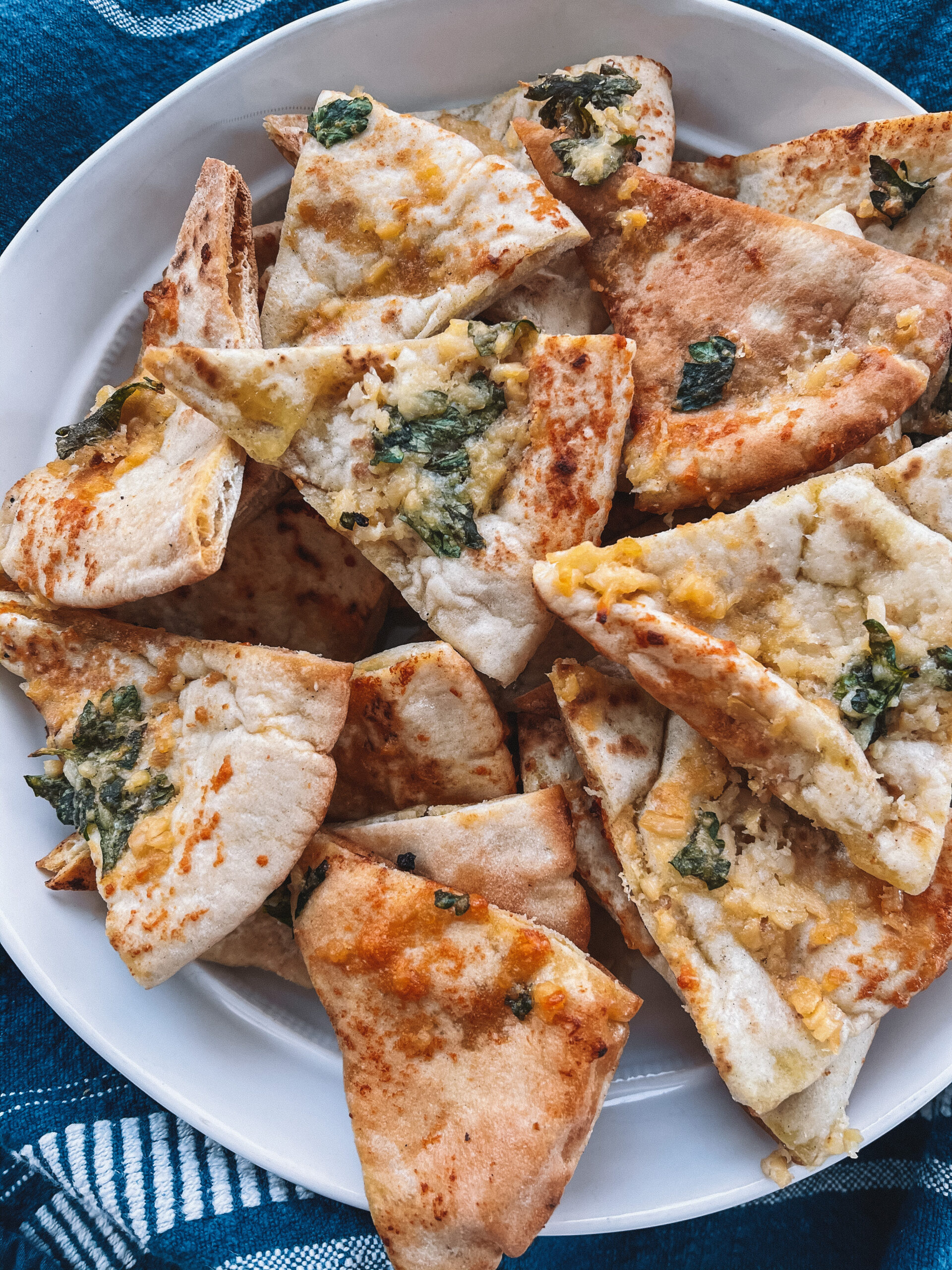 CRISPY PARMESAN GARLIC PITA CHIPS Everything Delish